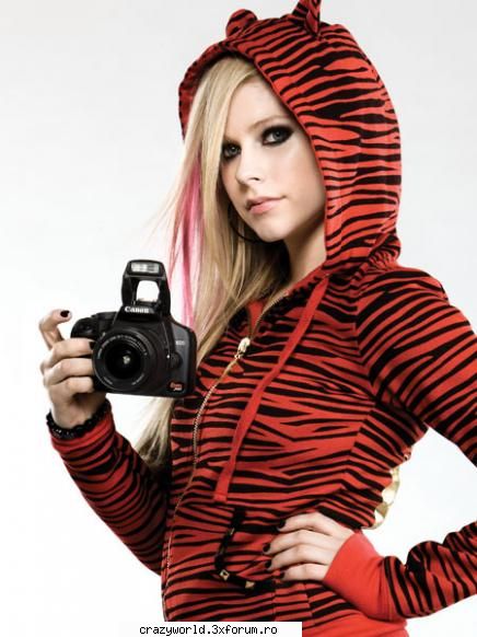 Poze - roxy - �●๋�Avril Lavigne�●๋�